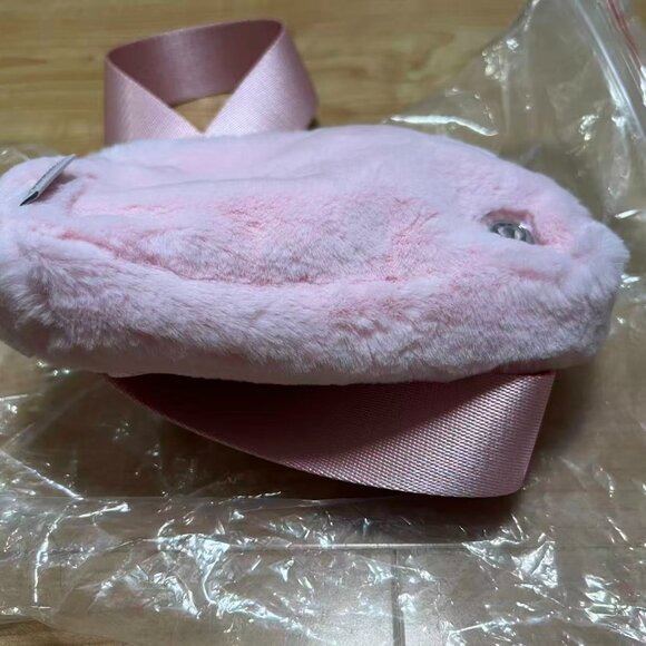 Lululemon Everywhere Belt Bag Plush Fleece Strawberry - Picture 2 of 9